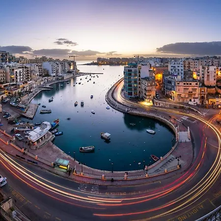 Perfect Location, Modern 2br Apartament Sliema