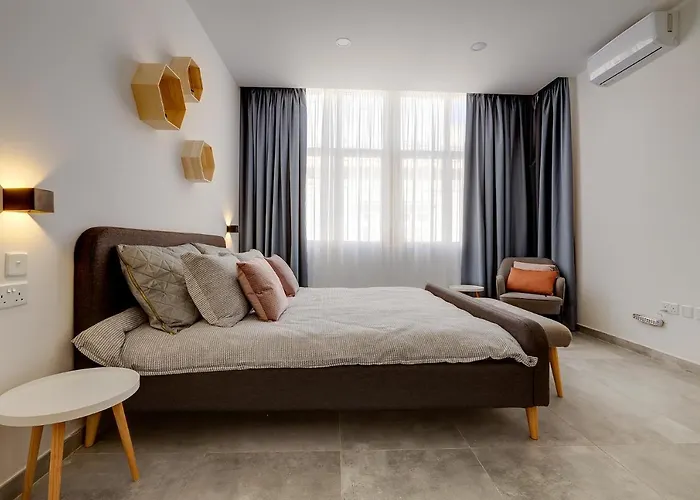 Perfect Location, Modern 2br * Sliema