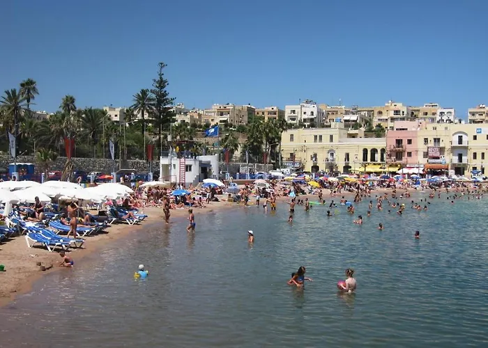 Perfect Location, Modern 2br